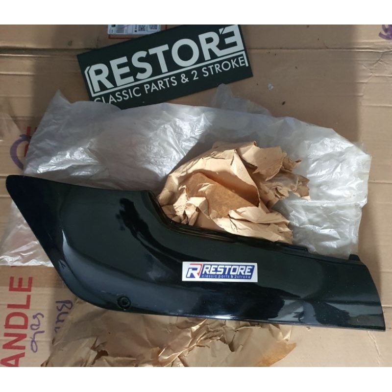 COVER BODI BODY SAMPING KIRI SUZUKI RGR CRYSTAL 150 ORIGINAL SGP