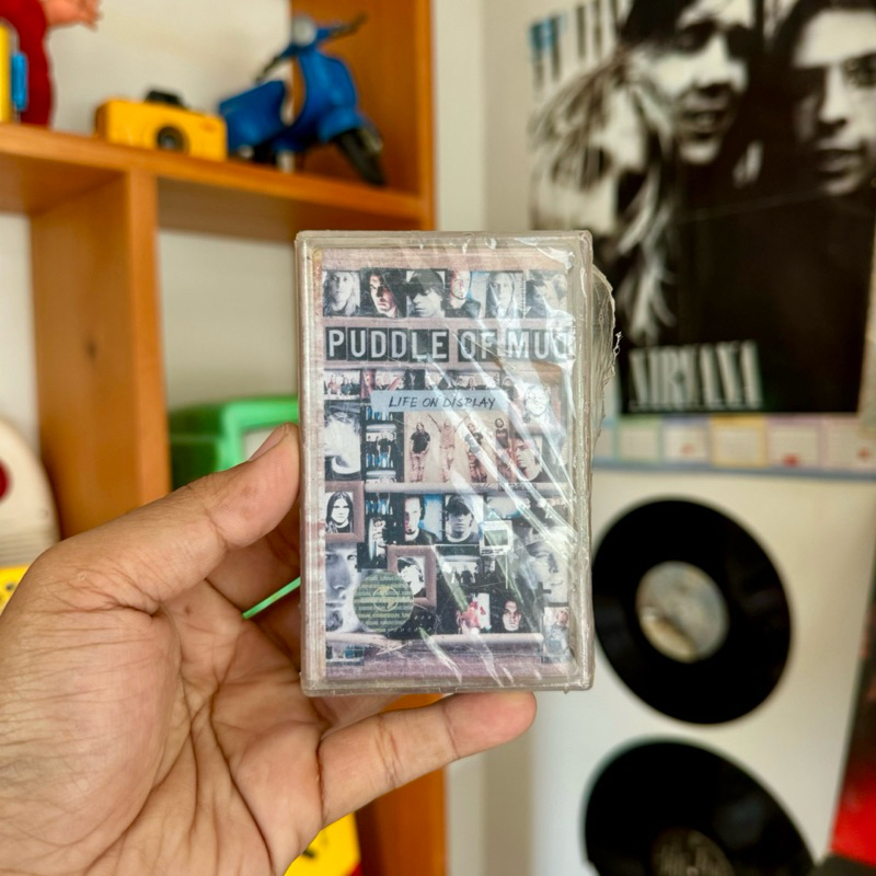 Kaset Pita / Tape / Walkman Puddle Of Mudd Life On Display Segel NOS Original 100% Berfungsi / Teste