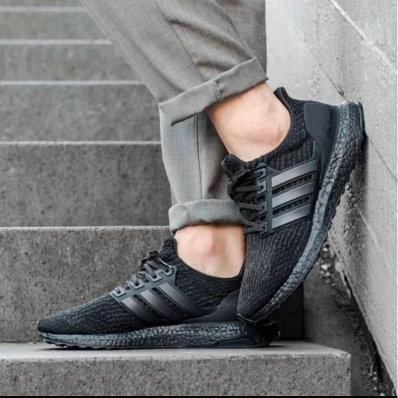 [LIKE NEW] Adidas Ultraboost 4.0 DNA