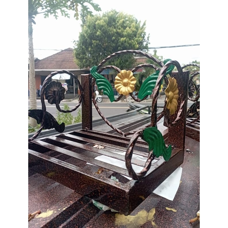 Pusat Produksi Pelangkiran Besi  di Bali