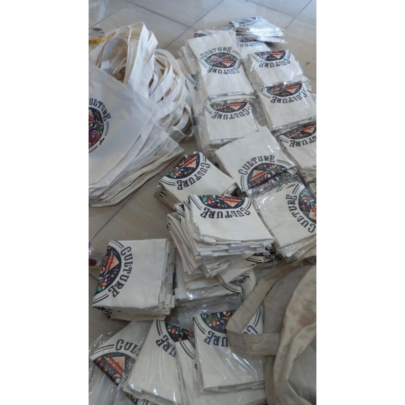 custom totebag kanvas blacu resleting landscape