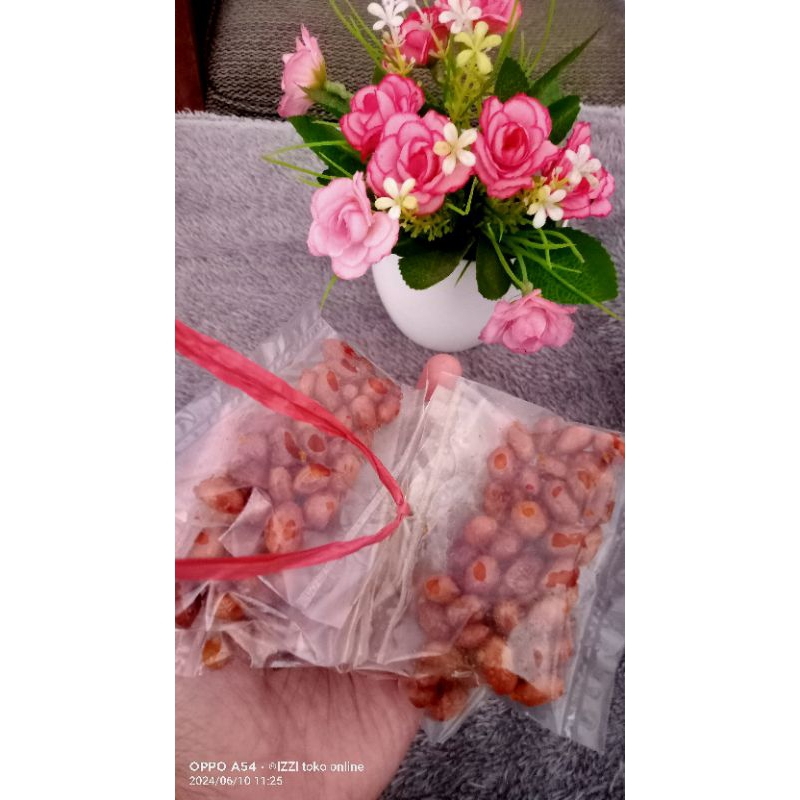 

camilan pedas manis kacang balado madumongso isi 7