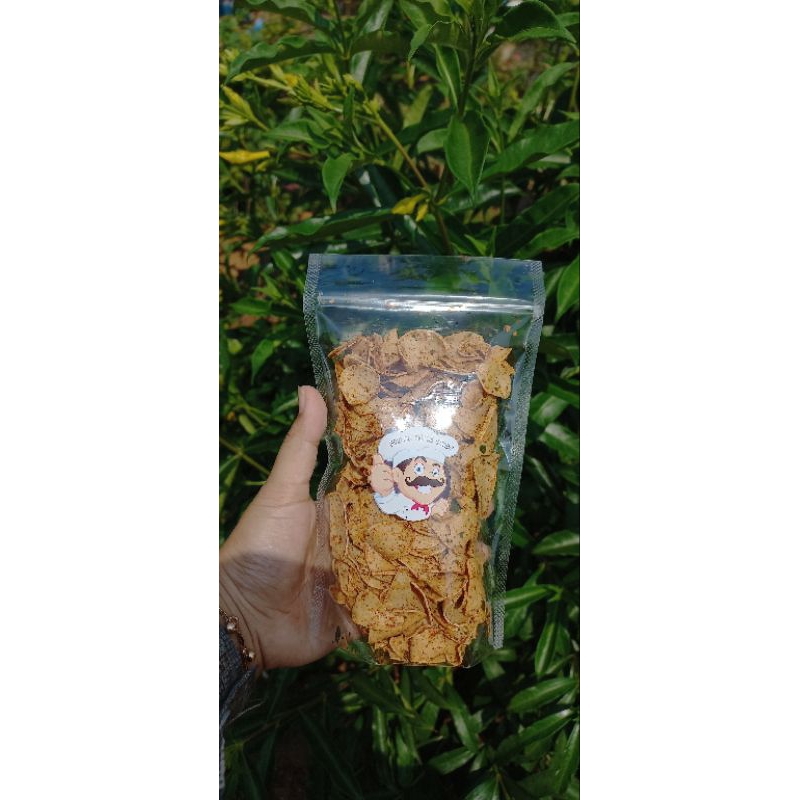 

Basreng tipis daun jeruk ukuran 120gram