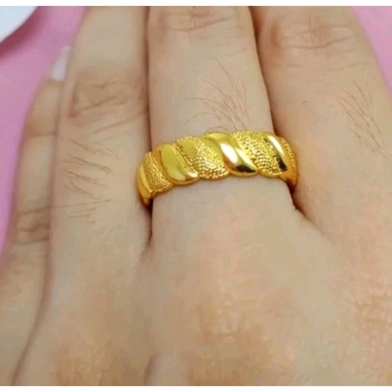 CINCIN WANITA MODEL RANTAI PASIRGOLD