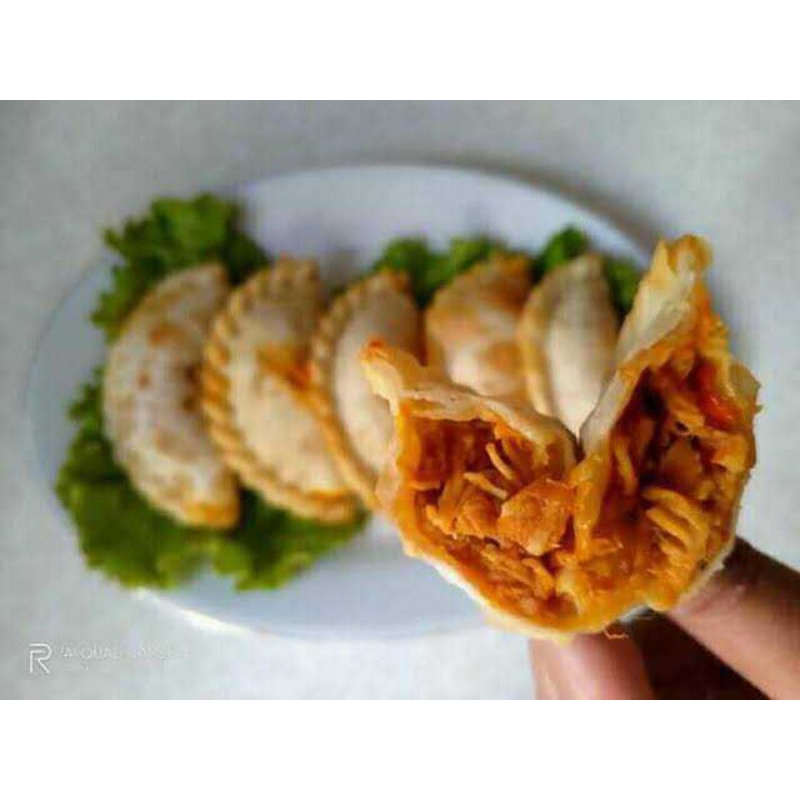 

cireng isi ayam pedas