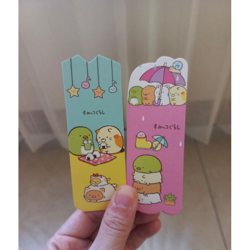 

PEMBATAS BUKU SUMIKKO GURASHI LUCU CUTE BOOKMARK SUMIKO GURASI CHARACTER BAHAN KARTON KERTAS STATIONERY ATK LUCU IMUT