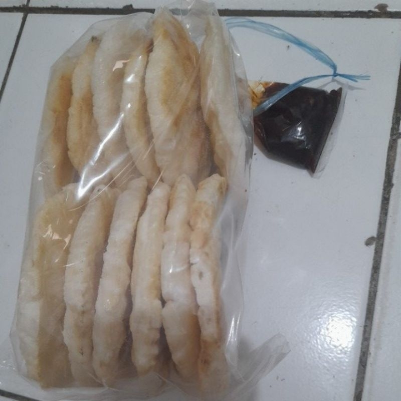 

kemplang ikan bangka isi 12