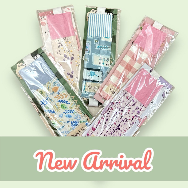 

Pembatas buku dengan tempat pensil/ Bookmark penholder