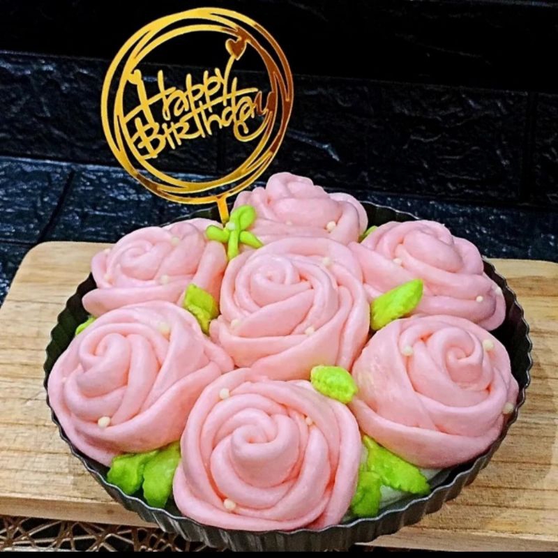 

Pao Mawar birthday cake bouquet mawar