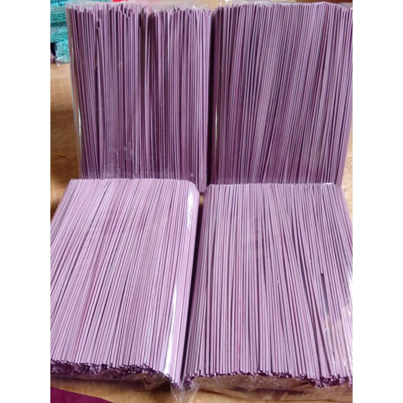 

Mie Lidi warna-warni 500gram