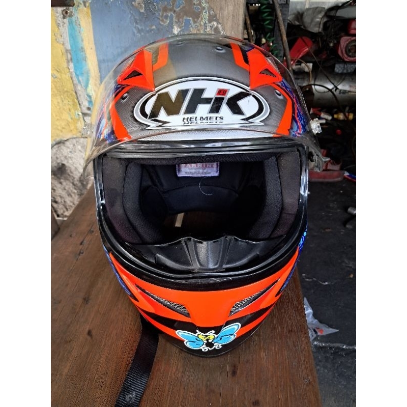 helm NHK Gp pro Karel Abraham