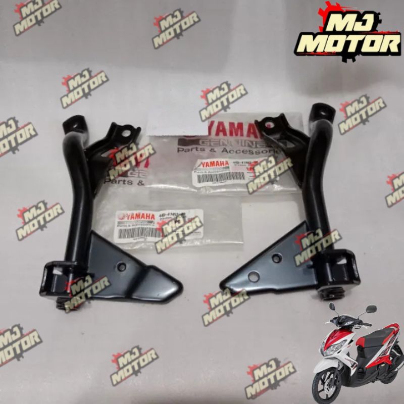 BRACKET FOOTSTEP BELAKANG KANAN KIRI XEON KARBU ORIGINAL YAMAHA 44D-F7462-00 44D-F7452-00