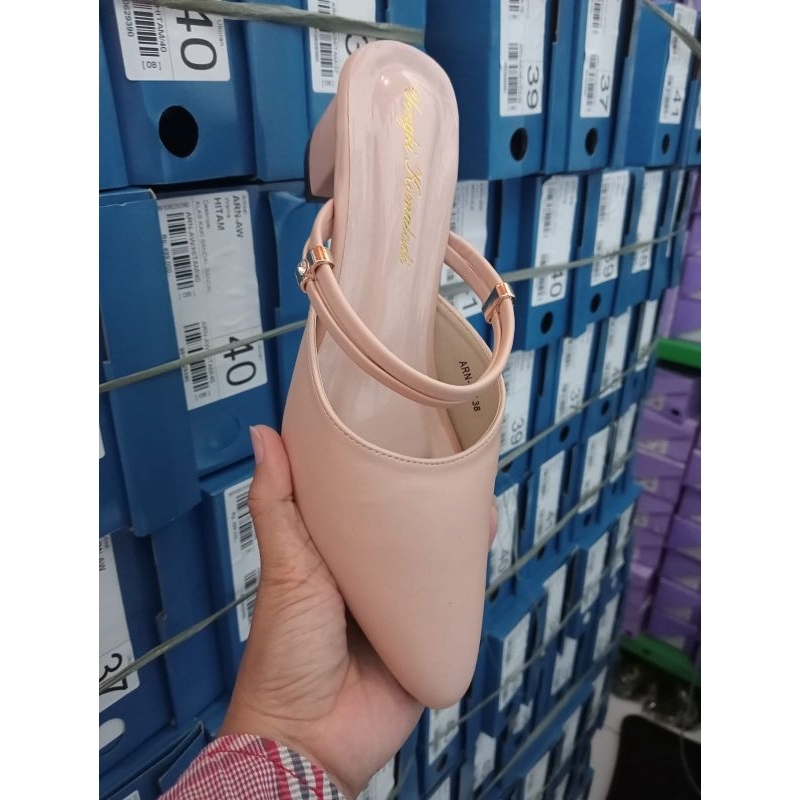 Sepatu hak tinggi wanita sandal bustong merk yongki komaladi terlaris bisa cod