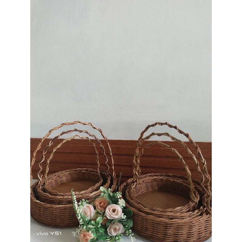 keranjang rotan tangkai set isi 3 / keranjang rotan / bulat tangkai rotan