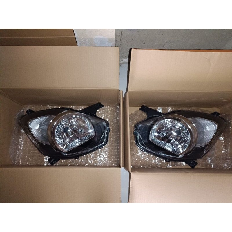 lampu depan headlamp agya/ayla 2014-2016  nhf