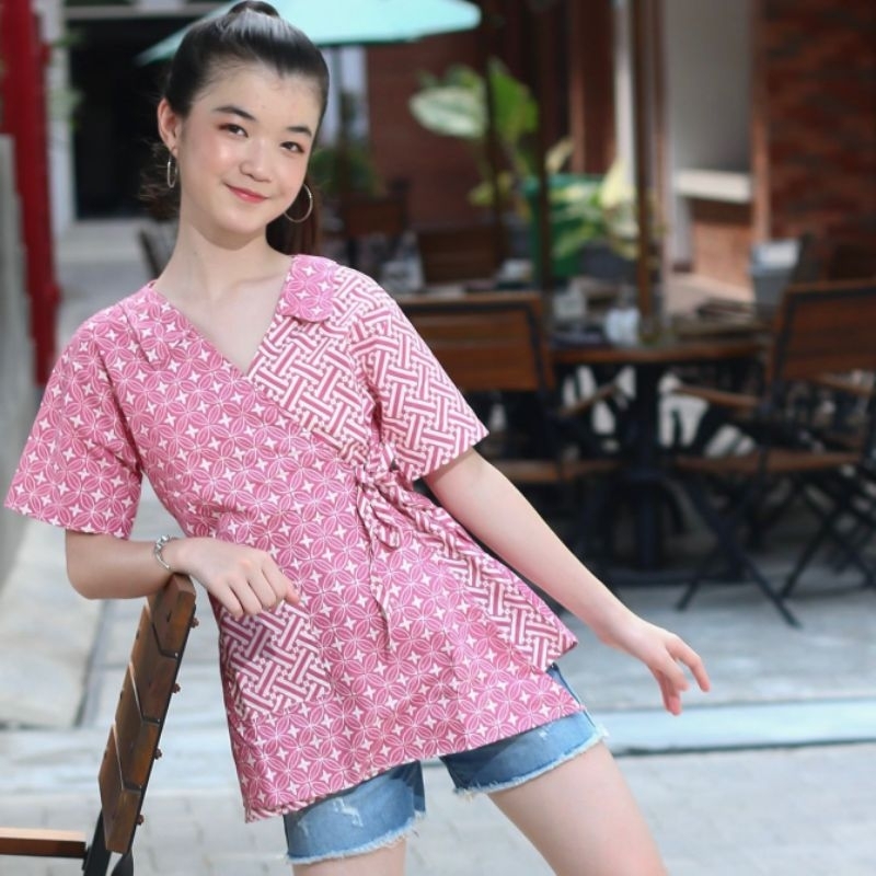 TOP BLUS BATIK ANAK KIMONO BINTANG BERTALI BERKERAH PINK SOFT MERAH FANTA BIRU COKLAT COCOK UNTUK AN