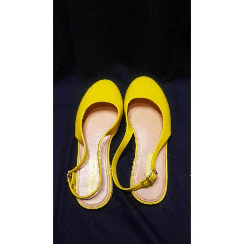 Preloved Flat Shoes Jelly Sepatu Jelly Wanita Ferragamo Bara-Bara