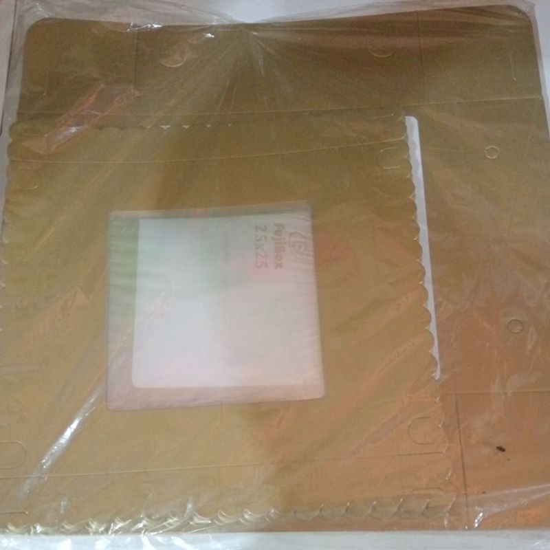 

KOTAK GOLD FUJIBOX 25X25X8