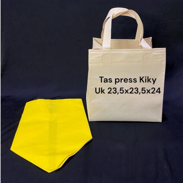 

Tas press Kiky uk 23,5x23,5x24 untuk dus nasi uk 22