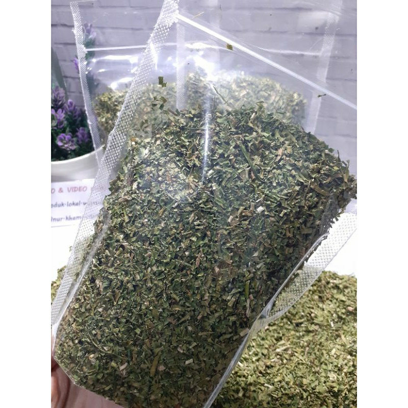 

Daun Kucai Kering