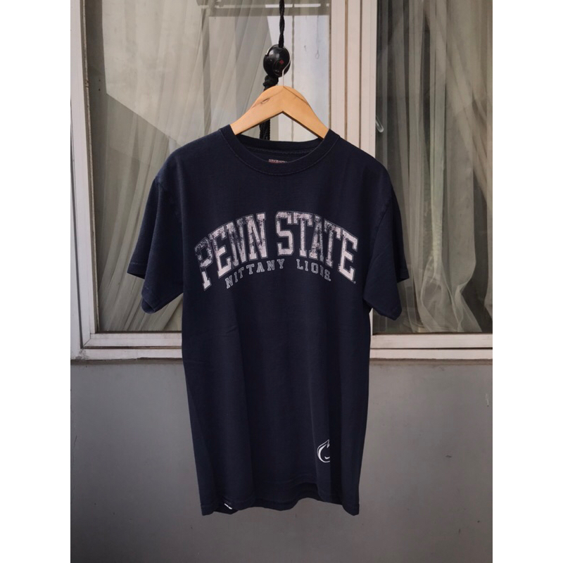 Official Shirt Baju Kaos Vintage Pria NCAA College University Penn State Lions Navy Biru Jansport Si