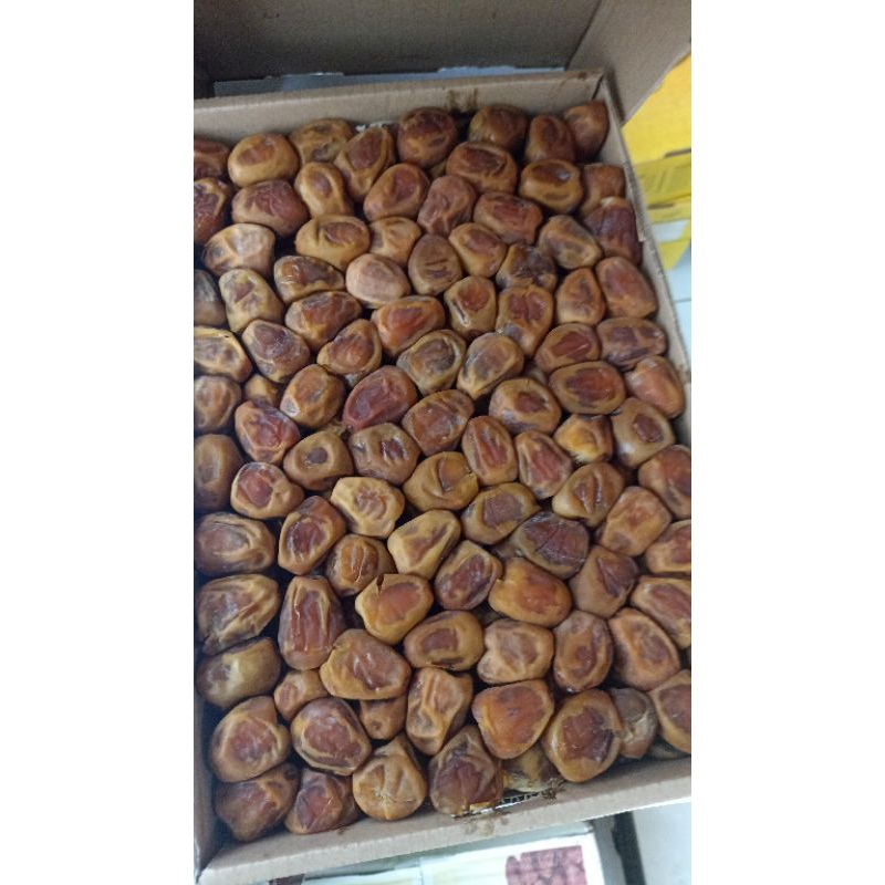 

kurma Sukari Al Qassim Premium