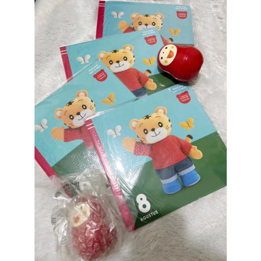 SHIMAJIRO BUKU DAN BONEKA