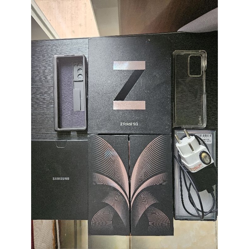 Samsung Z Fold 2 12 GB / 256 GB Second