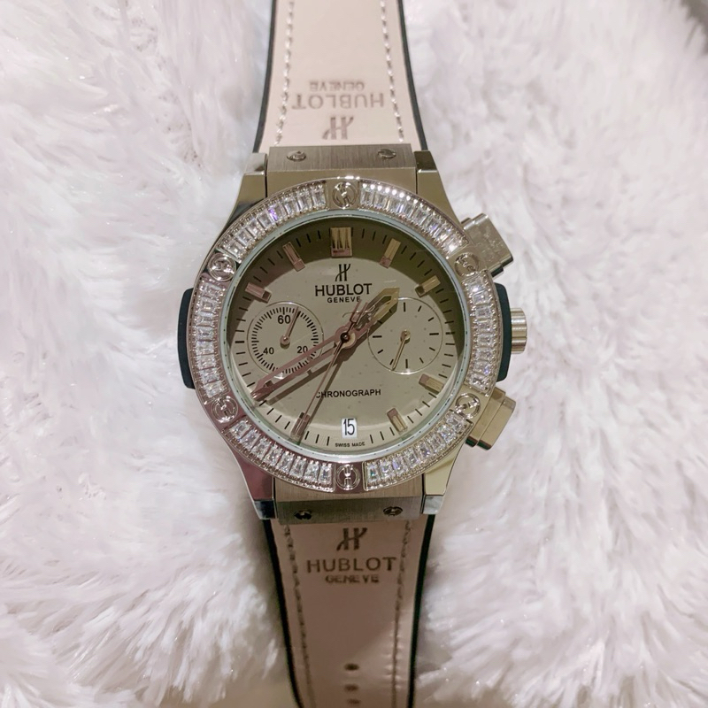 Jam Tangan Wanita Hublot Diamond - Gray