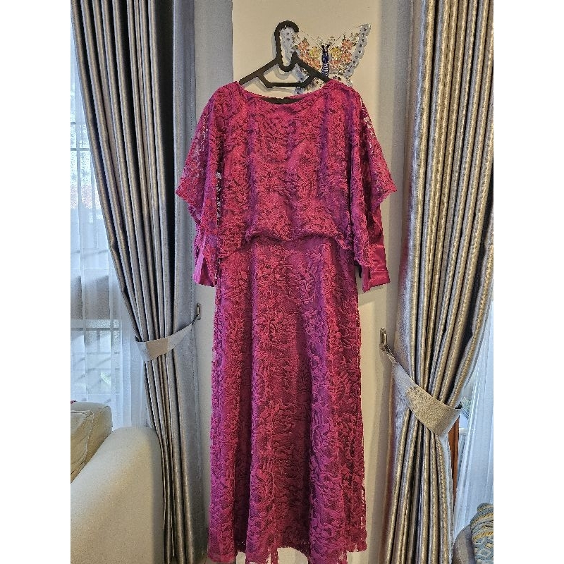Baju Pesta Magenta
