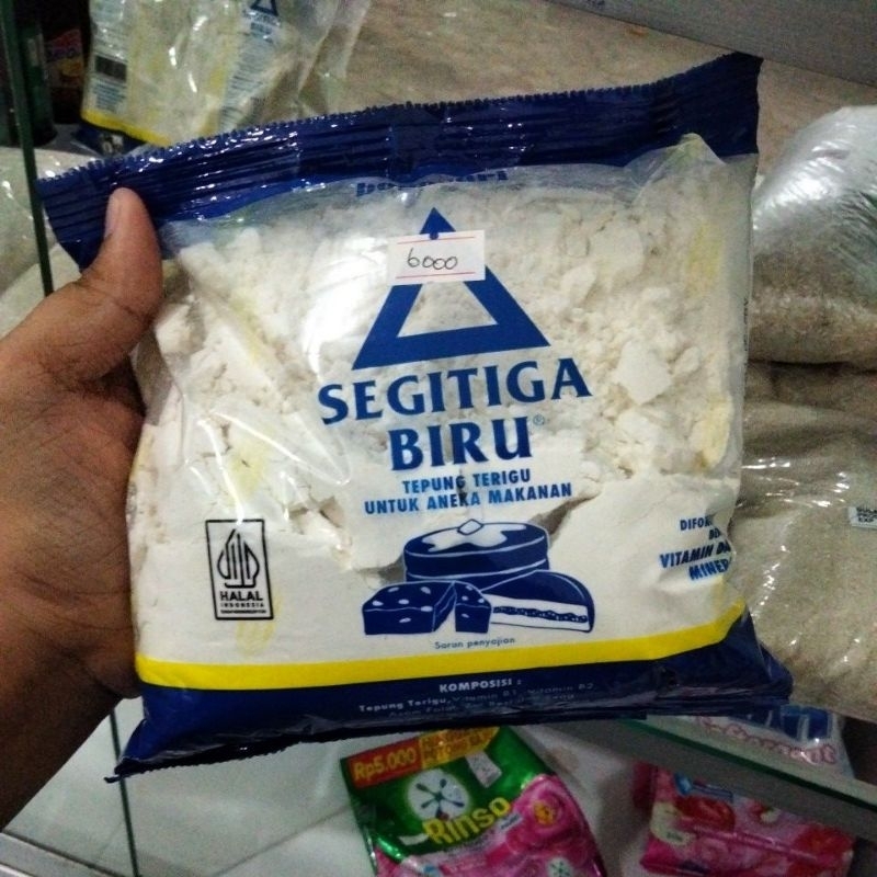 

TEPUNG SEGITIGA BIRU