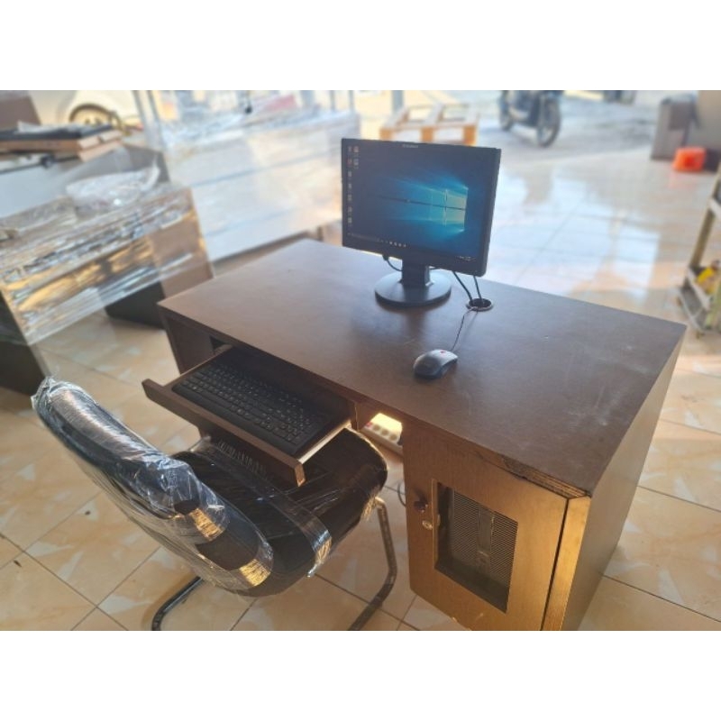 meja komputer + PC hp core i5 gen 4