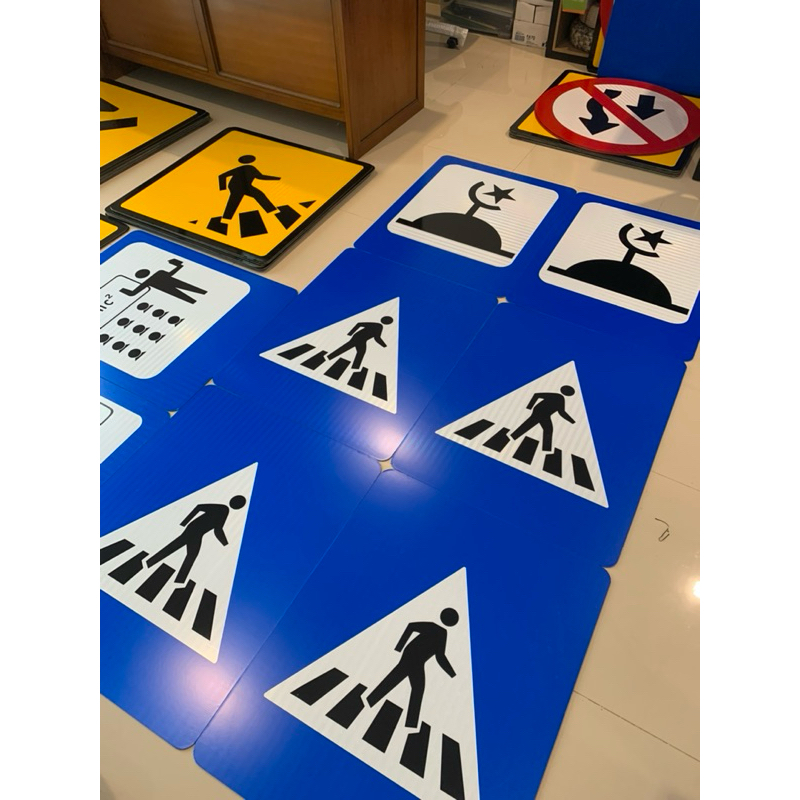 DAUN RAMBU RAMBU 3M EGP PERSEGI PANJANG 60 x 50 Cm