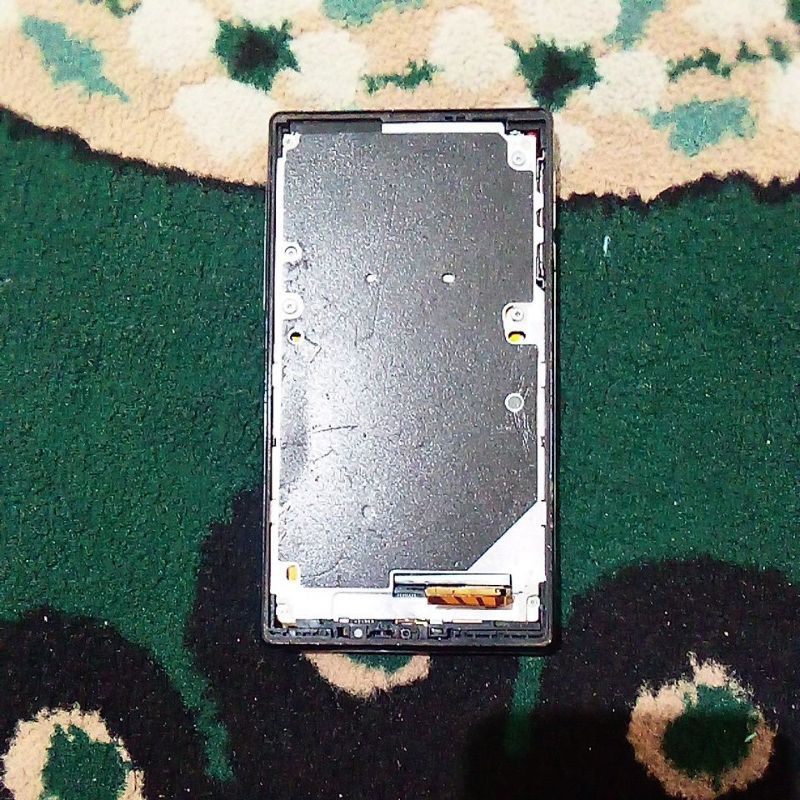 mesin sharp Aquos zeta sh 04f ram 2/32 normal