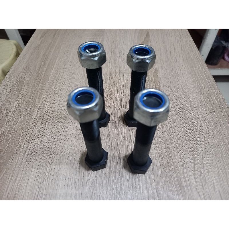 Baut Dingdong atau Baut Rubber Bushing Hino Lohan