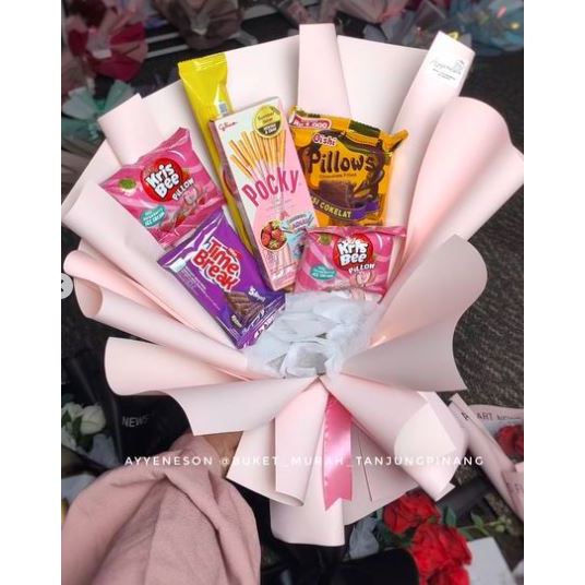 Buket Snack Kertas Warna Pink