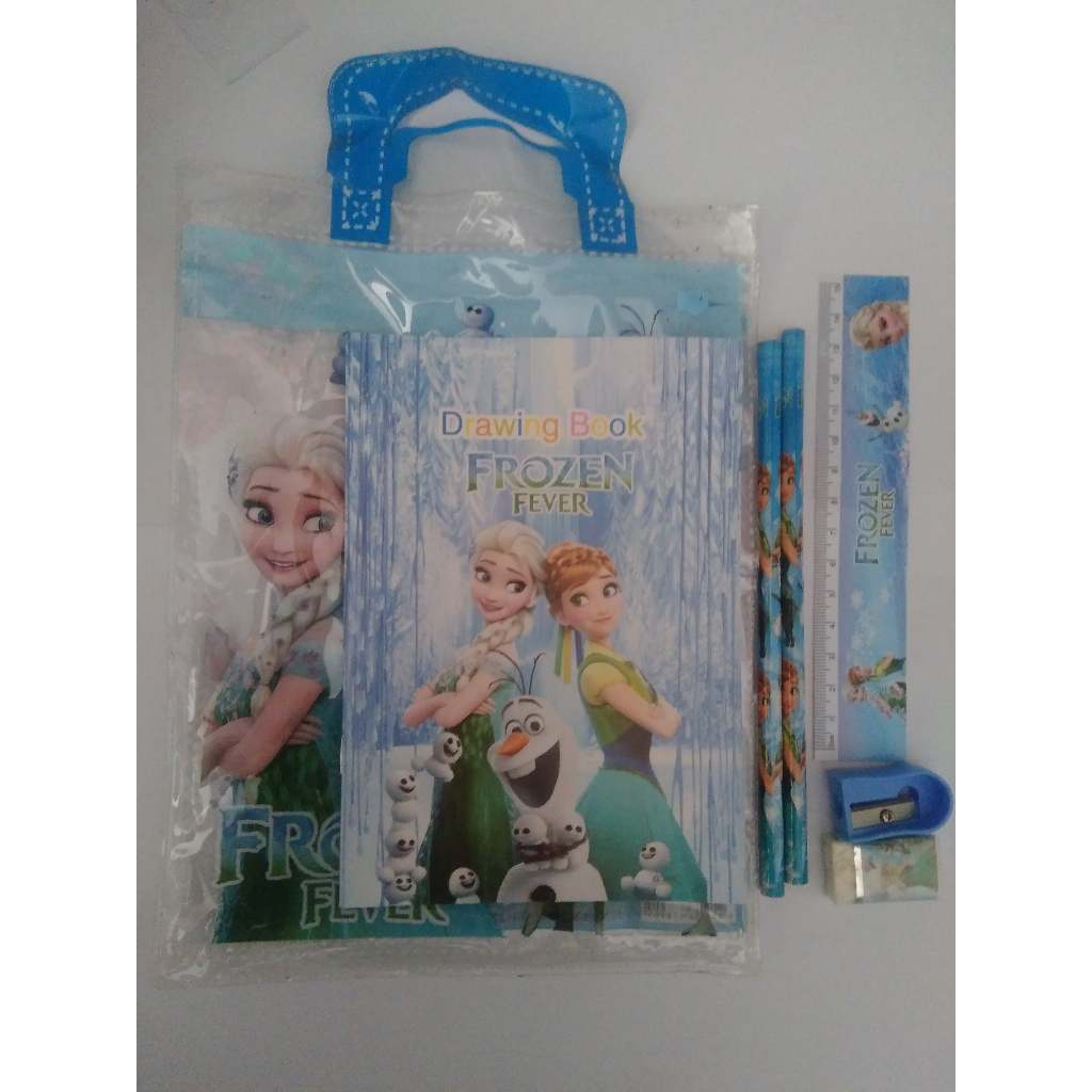 

SET ALAT TULIS ANAK FROZEN 5IN1 BUKU MEWARNAI PENSIL RAUTAN PENGARIS DAN PENGHAPUS