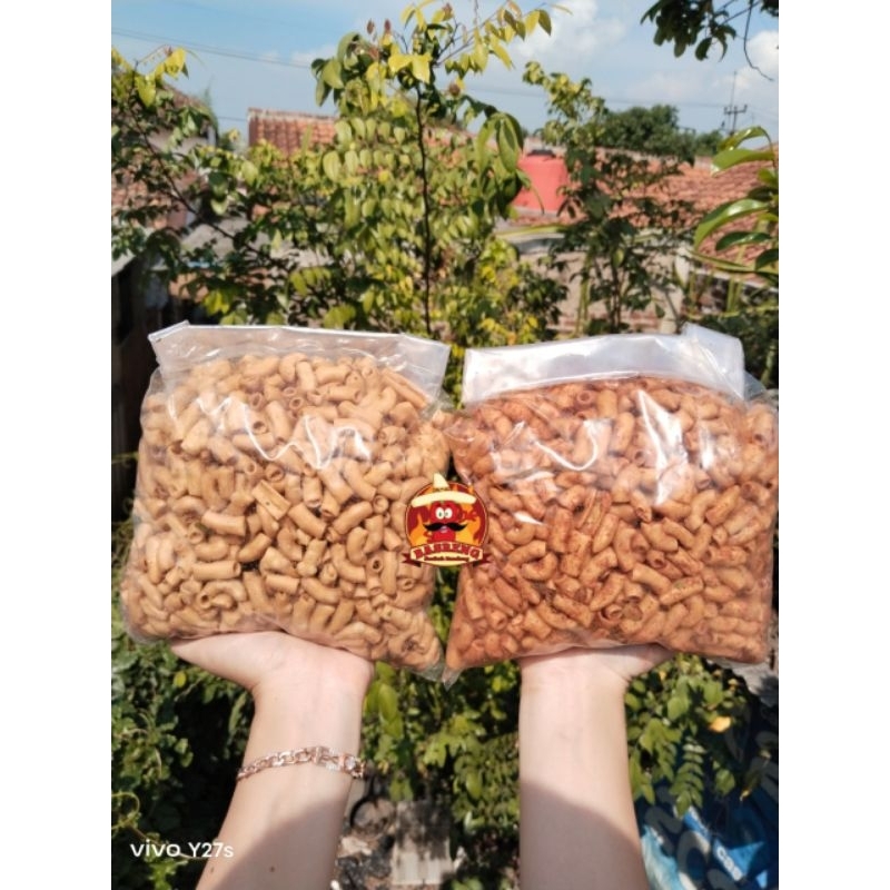 

Makaroni Bantet Cemilan Pedas Gurih Di Jamin Kriuk 500grm