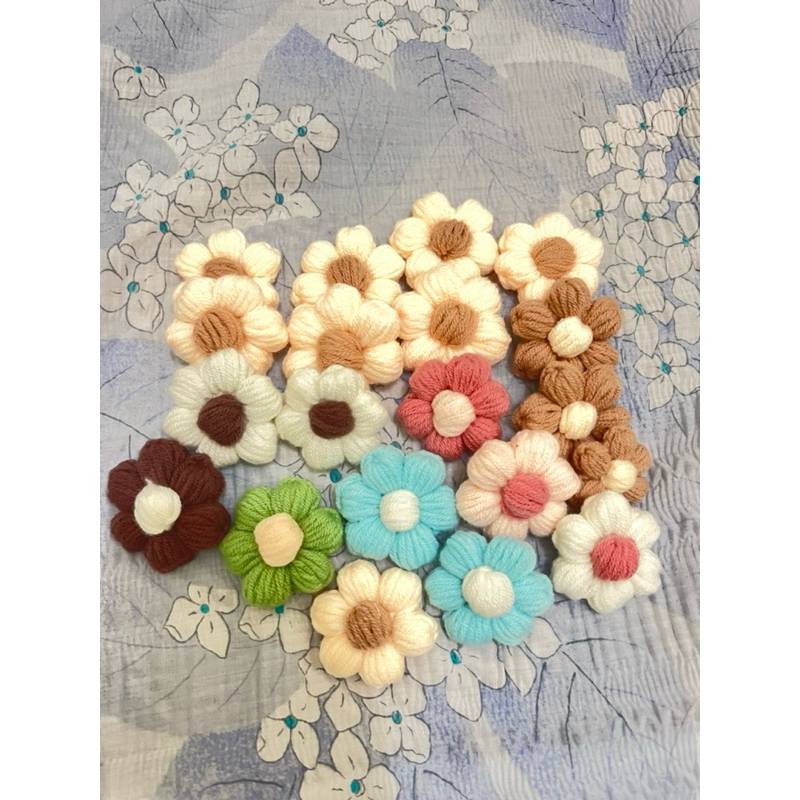 aplikasi bunga rajut kecil bunga rajut tempelan baju aksesoris baju bros bunga rajut