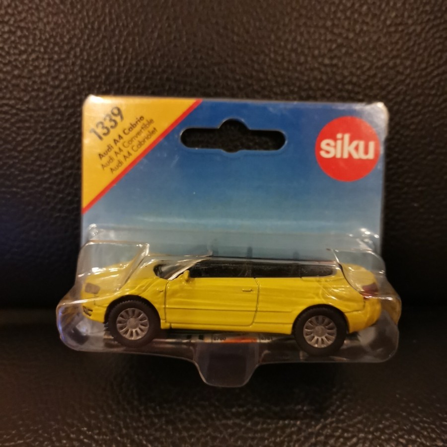 Diecast Siku 1339 Audi A4 Cabrio Kuning Yellow