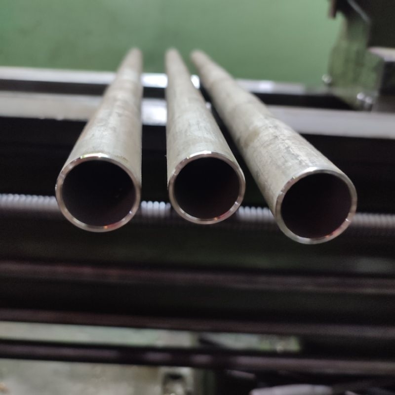 pipa stainless seamless od 32mm.tebal 2.5mmx30cm