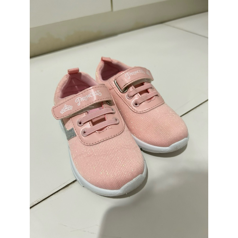 Preloved Sepatu Disney Princess Balmoral