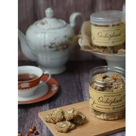 

[Bezee's Cake n' Cookies] COOKIES ONTBITJOEK REMPAH PREMIUM/COOKIES REMPAH/COOKIES ONBIKUK TOPLES 400ML
