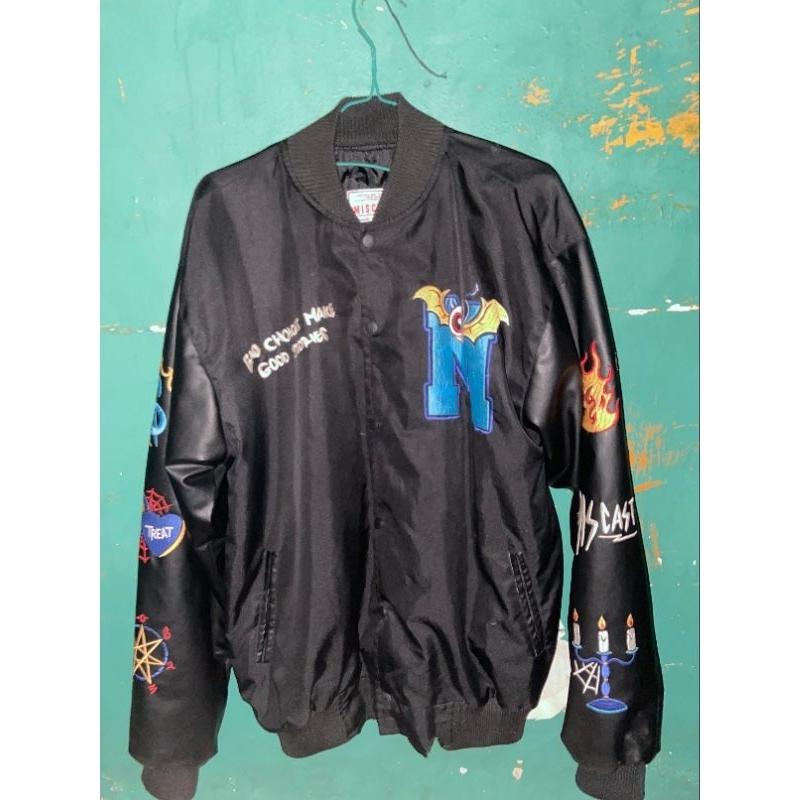 varsity MISCAST second ukuran L