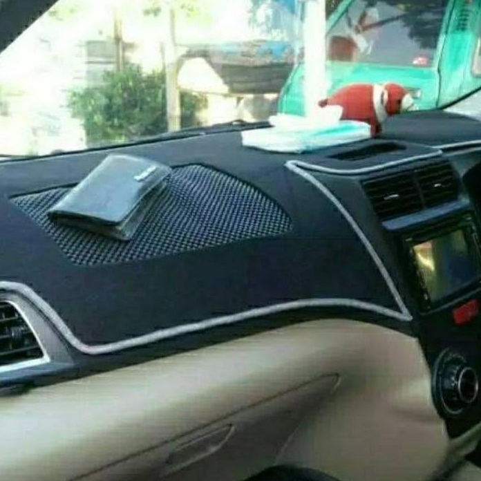 HJ6 Aksesoris Karpet Dashboard AvanzaVelozXenia 212221