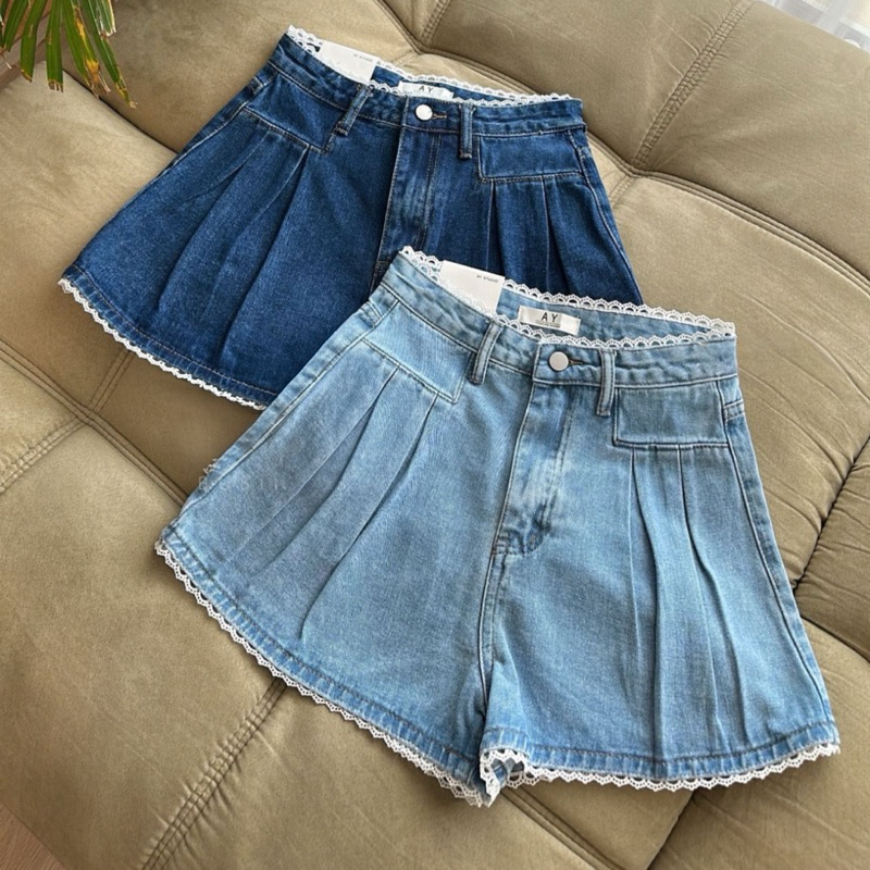 Denim Shorts with lace details