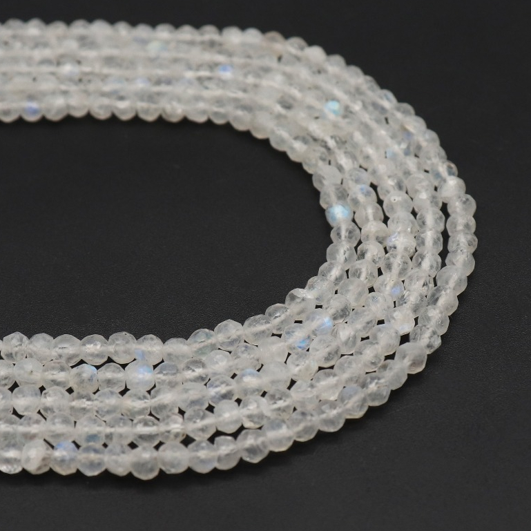 Manik-Manik Batu Natural Rainbow Moonstones Size 4 mm Bulat Cutting | Manik Batu Rainbow Moonstones 