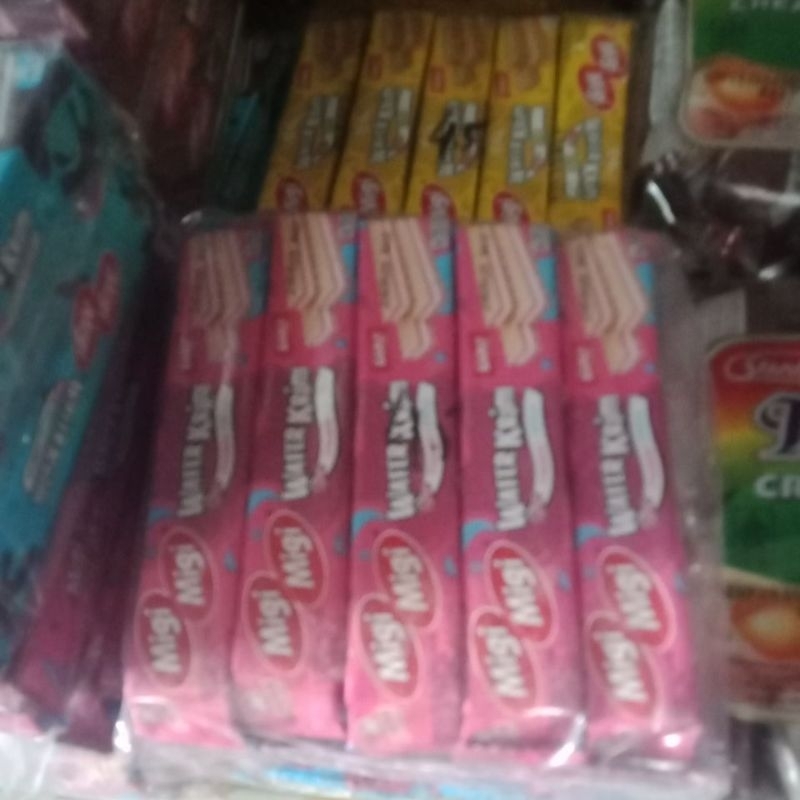 

Migi migi strawberry,vanila,keju