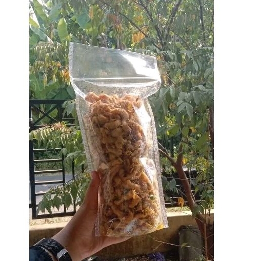 

usus ayam pedas campuran daun jeruk