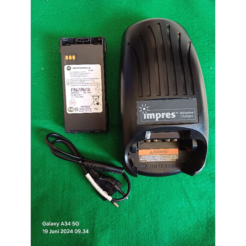 charger motorola xts 2500 + batrai impres original